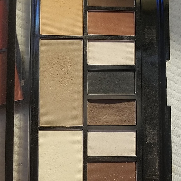 Eye shadow - Picture 3 of 3